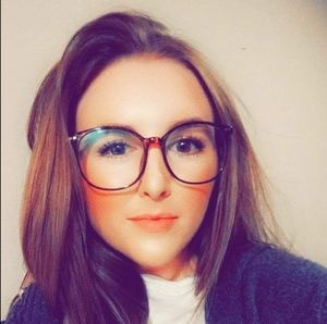 Meet your Posher, Alyssa